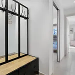 Window On The Sea Apartment *
