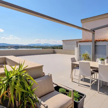 Window On The Sea 아파트 올비아