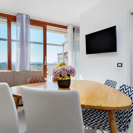 Window On The Sea Apartment Olbia